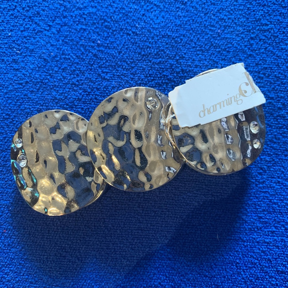 BRAND NEW silver stretch bracelet
